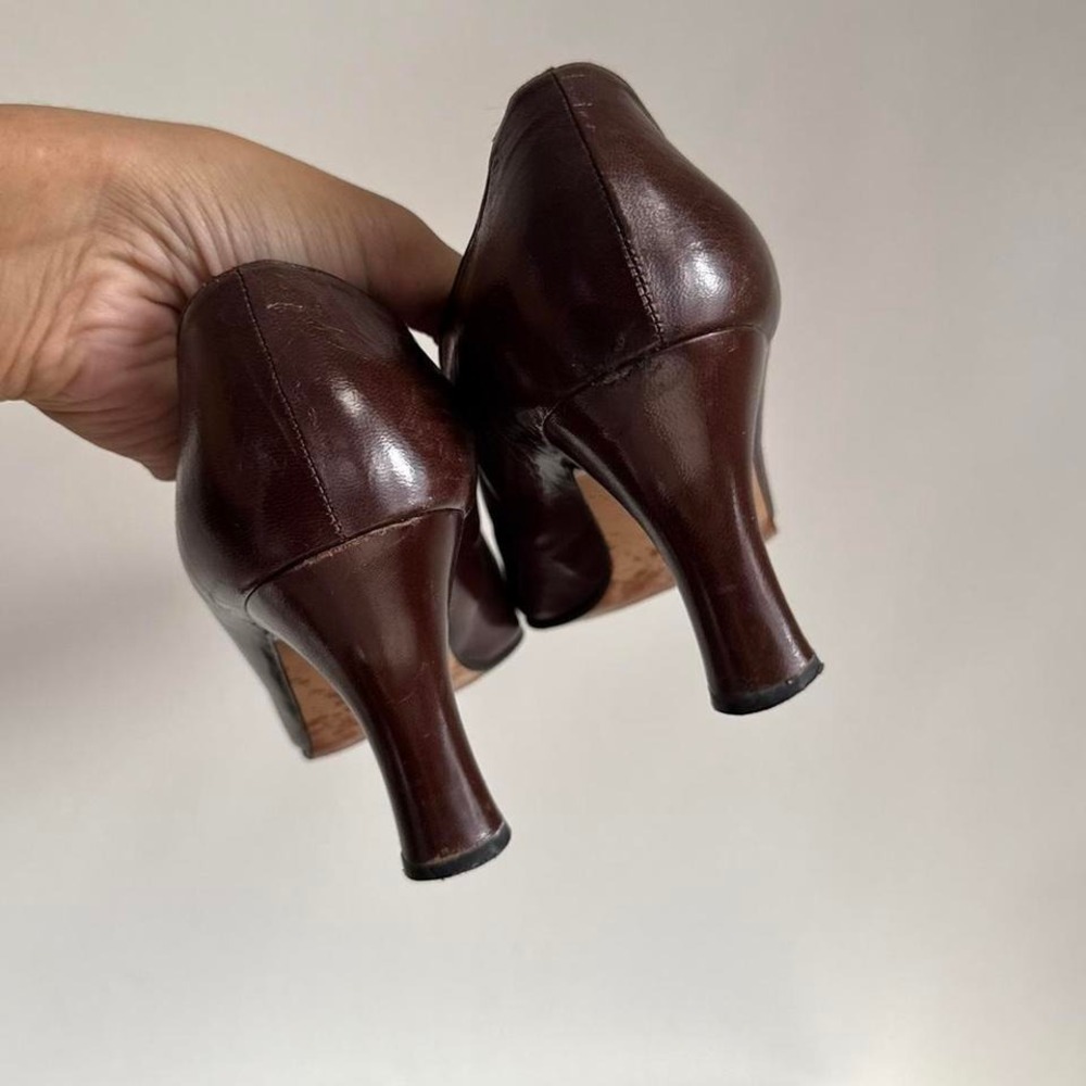Vintage chocolate brown leather heels size 6.5 narrow gold 90s - Picture 6 of 6